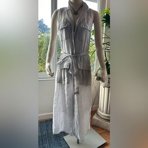 Ladies James Perse sleeveless linen front button, belted interior slip attached